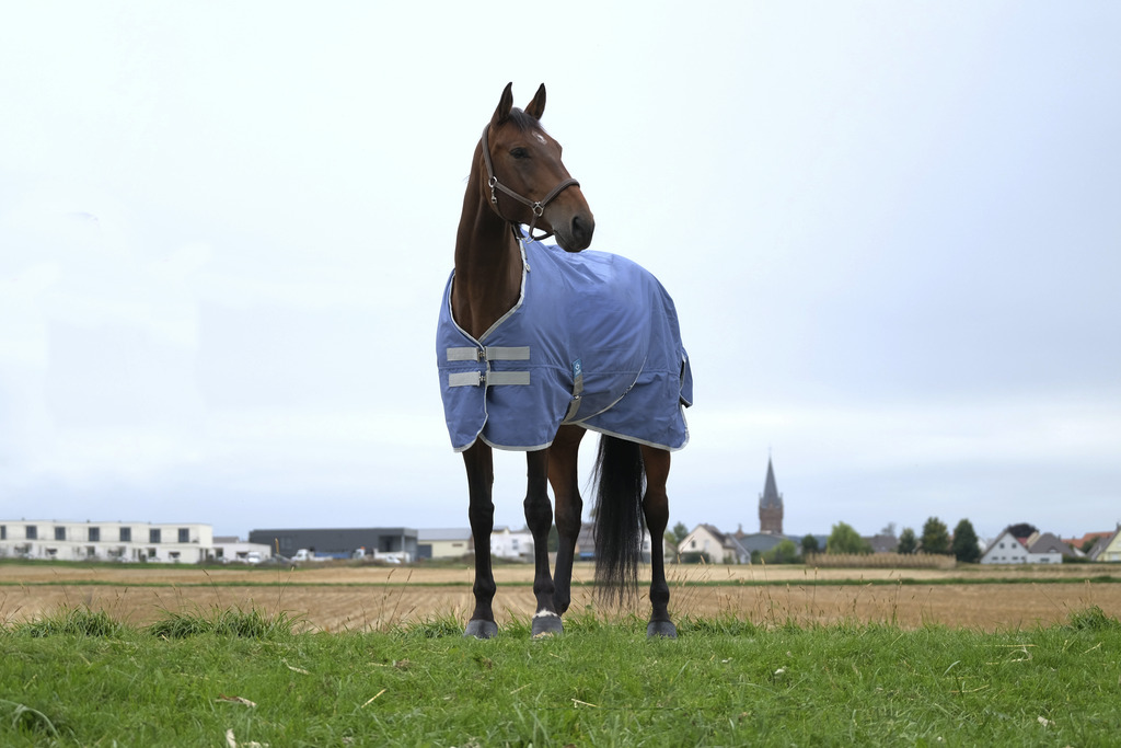 Couverture EQUITHÈME "TYREX 600D", 150G, recyclée