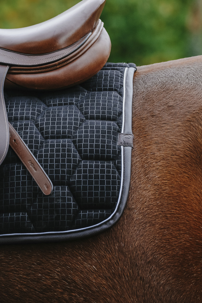 Tapis de selle EQUITHÈME "Quadri"