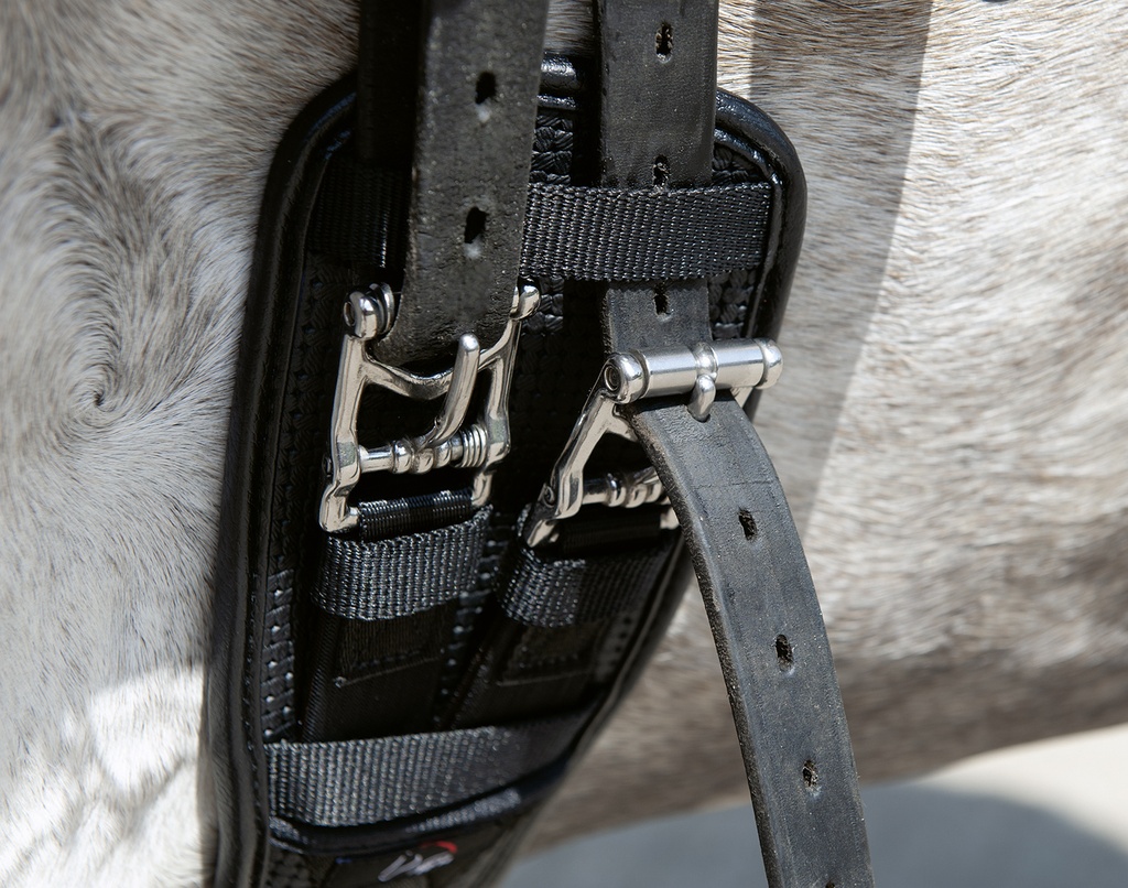 Sangle dressage HKM gel PVC Snap, détail des mandrins à ressort