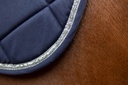 Tapis de selle HKM Romy, posé sur la selle