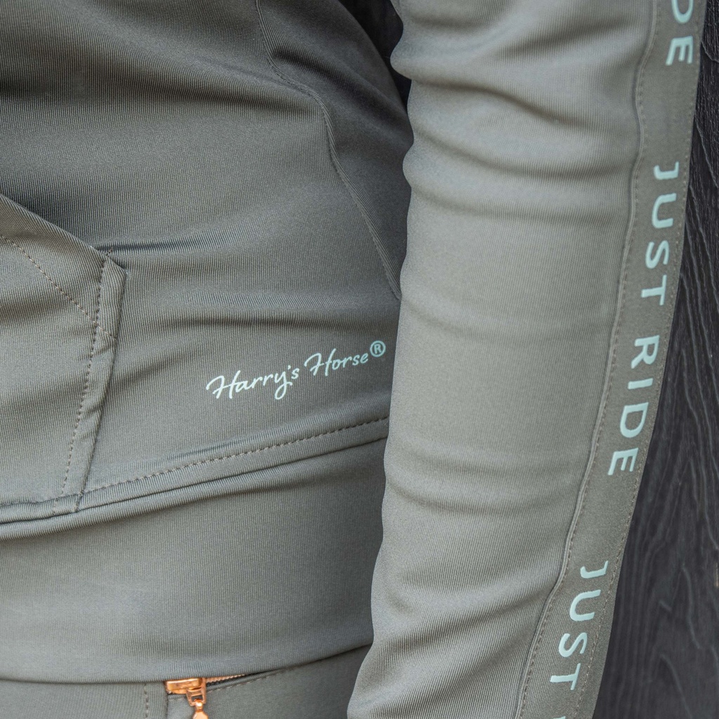 Hoodie Just Ride Summer Chique, vue complementaire mettant en evidence les finitions et les coutures du produit