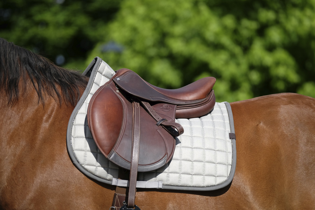 Tapis de selle EQUITHÈME - Chic