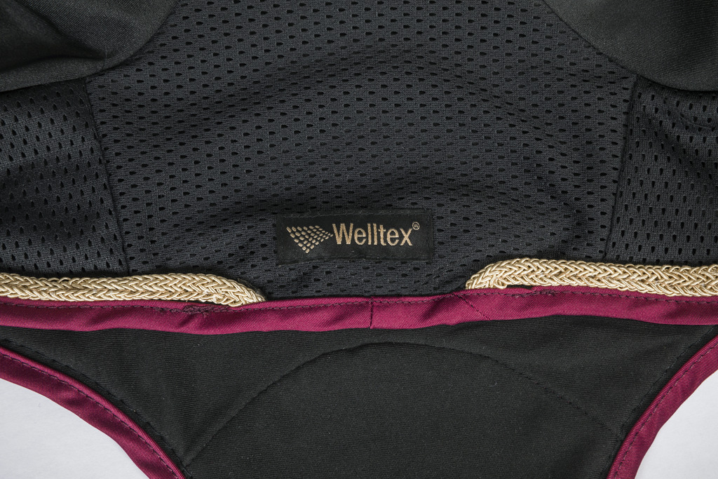 Bonnet chasse-mouches BACK ON TRACK® "Night Collection"