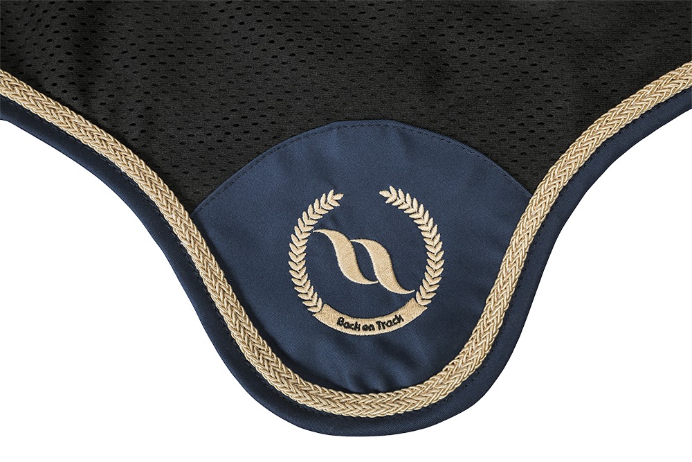 Bonnet chasse-mouches BACK ON TRACK® "Night Collection"