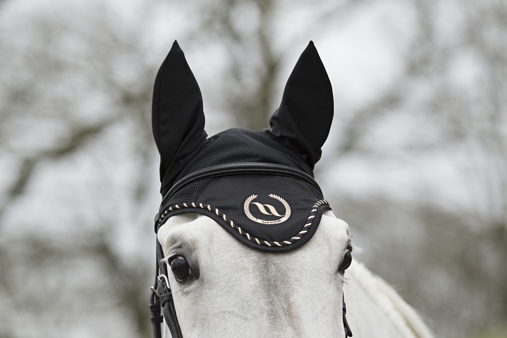 Bonnet chasse-mouches BACK ON TRACK® à oreilles