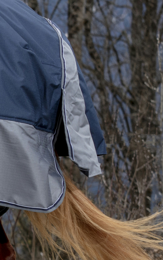 Couverture EQUITHÈME "TYREX 600 D", 0g High Neck