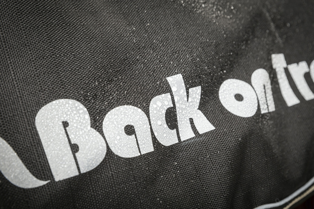Couverture imperméable BACK ON TRACK® "Brianna"