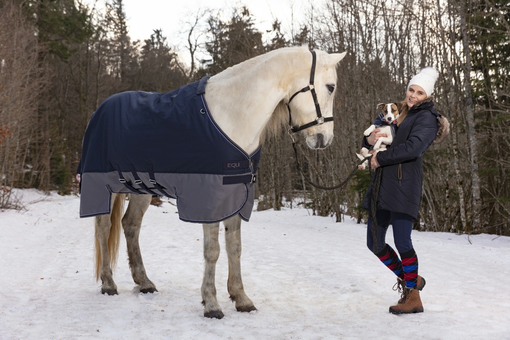 Couverture EQUITHÈME "TYREX 600 D", 300g, Belly belt