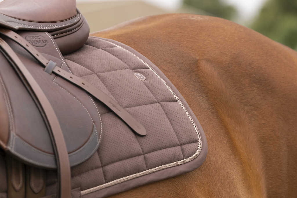 Tapis de selle EQUITHÈME "Suède"
