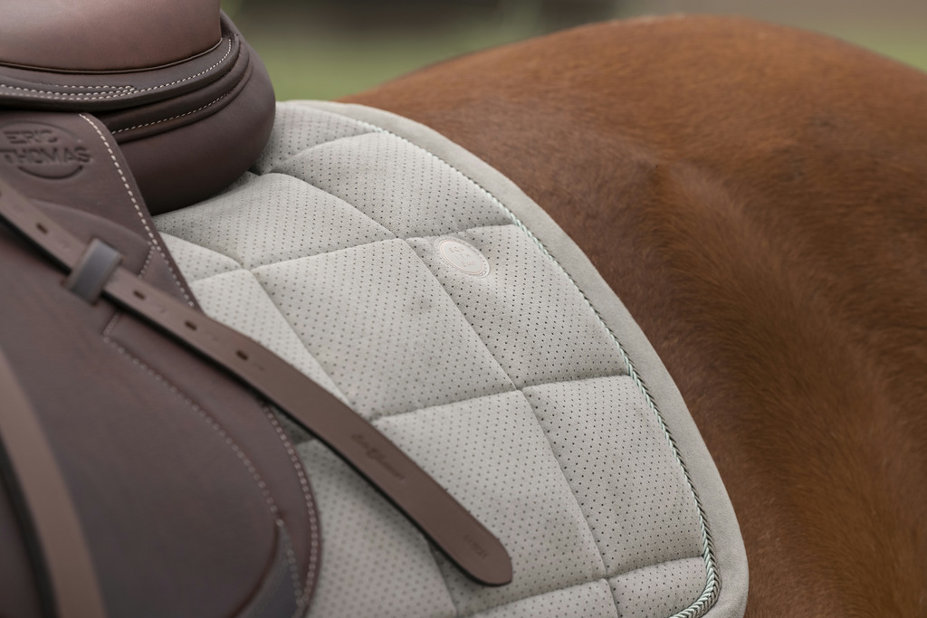 Tapis de selle EQUITHÈME "Suède"