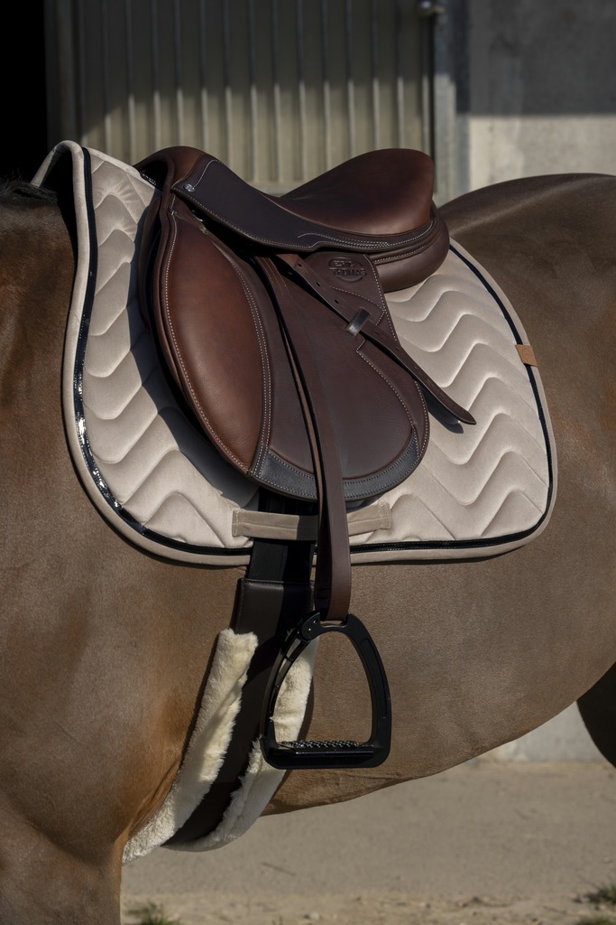 Tapis de selle EQUITHÈME "Glossy"