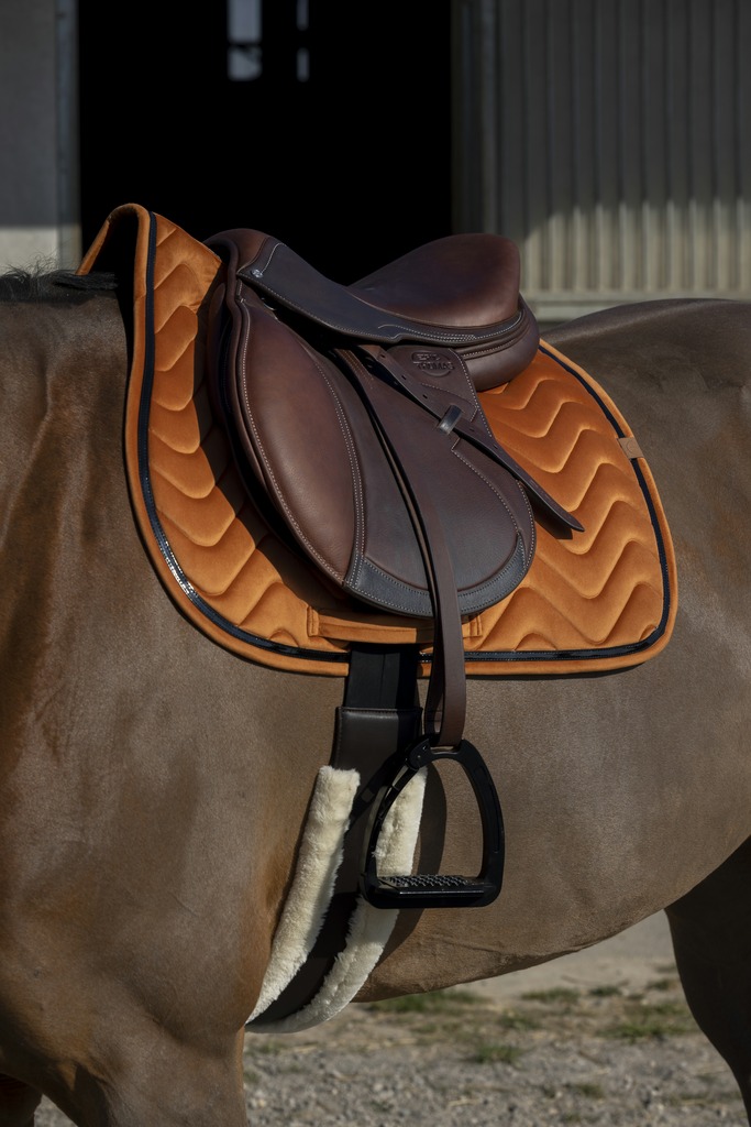 Tapis de selle EQUITHÈME "Glossy"