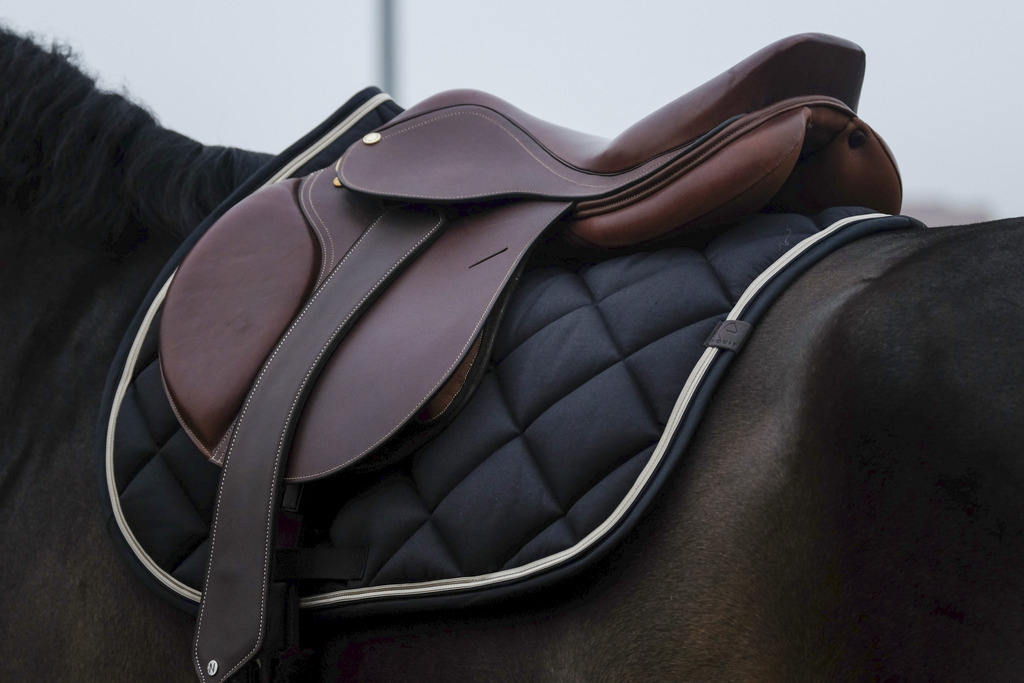 Tapis de selle EQUITHÈME "Classic"