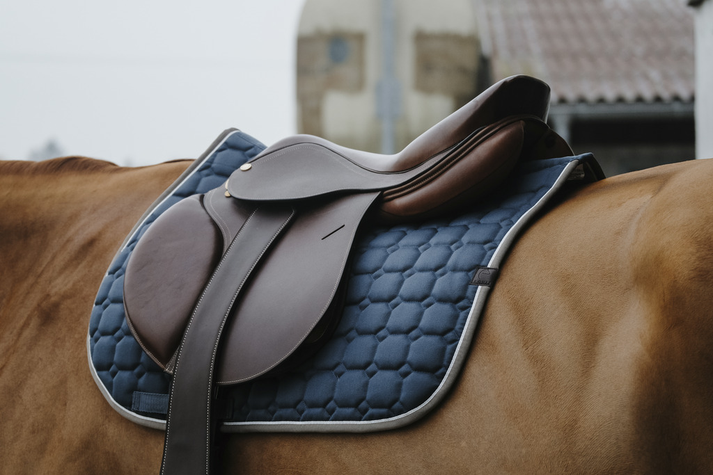 Tapis de selle EQUITHÈME "Orion"
