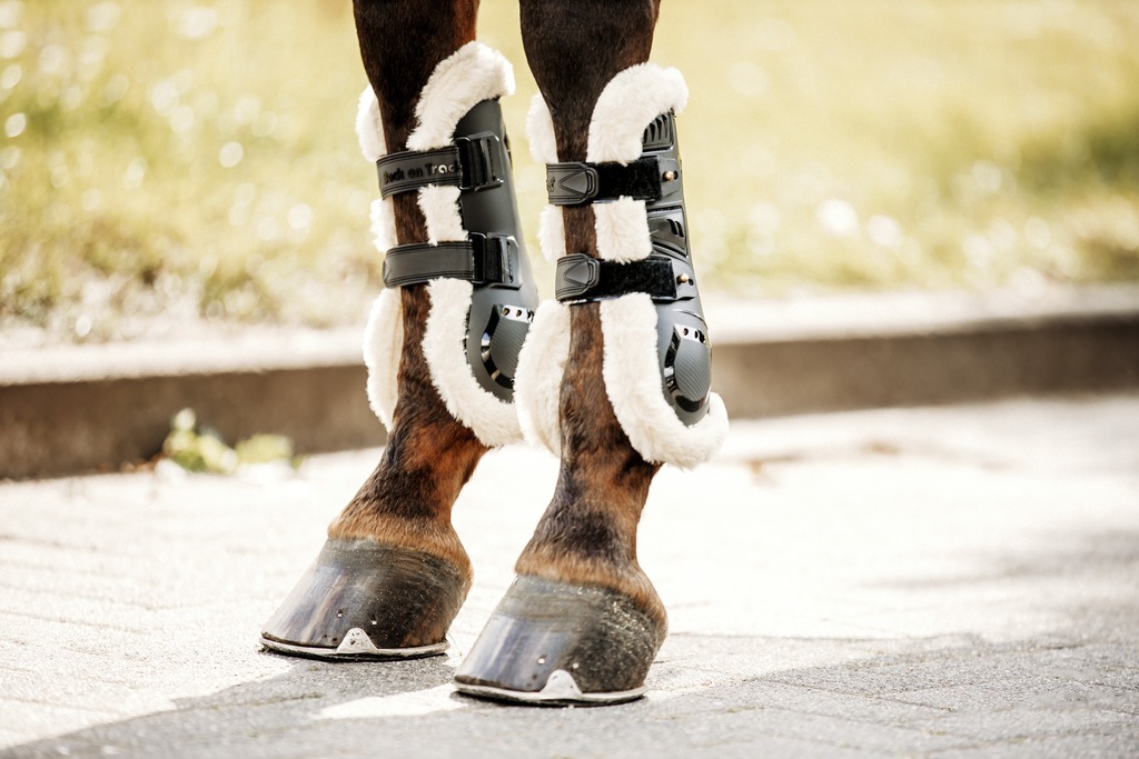 Protège-tendons BACK ON TRACK® "Airflow", doublés mouton synthétique