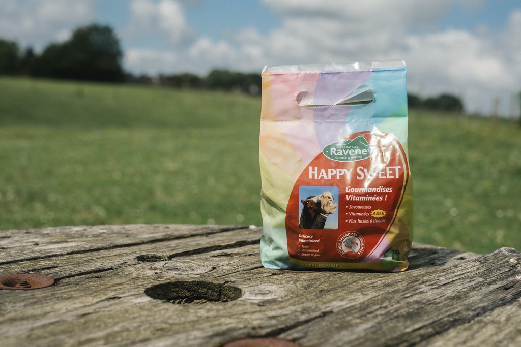 Happy Sweet RAVENE, pomme