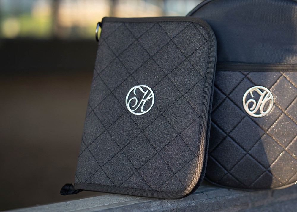 [382010215uni] Titulaire du passeport Denici Cavalli