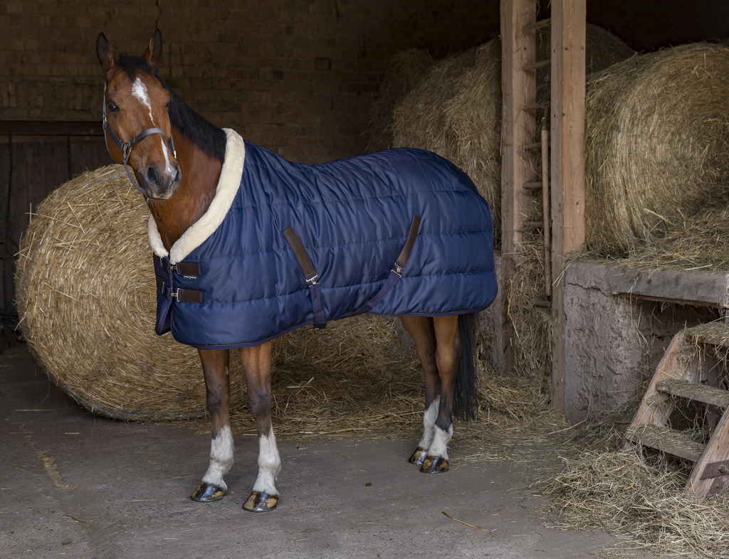 Couverture d'écurie EQUITHÈME "Teddy" (Marine/Ecru, 5'9/125cm)