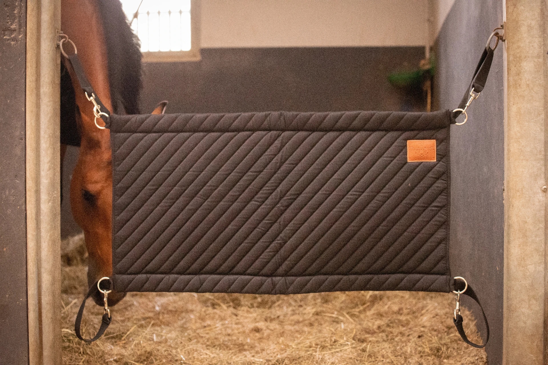 [935930002] PADDOCK box door